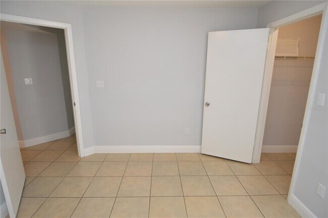 Building Photo - 8649 Fancy Finch Dr