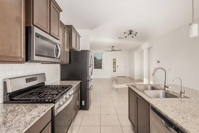 Building Photo - 399 Pelipa Dr