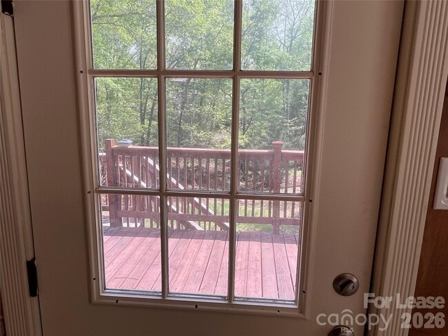 Building Photo - 8737 Whippoorwill Dr