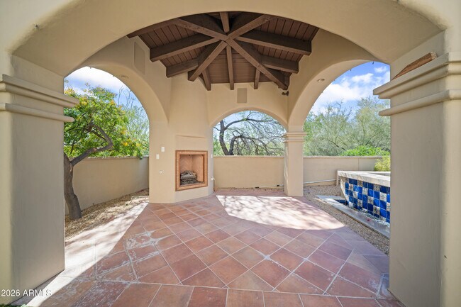 Building Photo - 9290 E Thompson Peak Pkwy