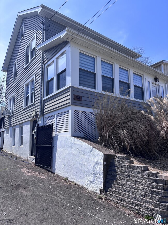 Building Photo - 94 Prospect Ave