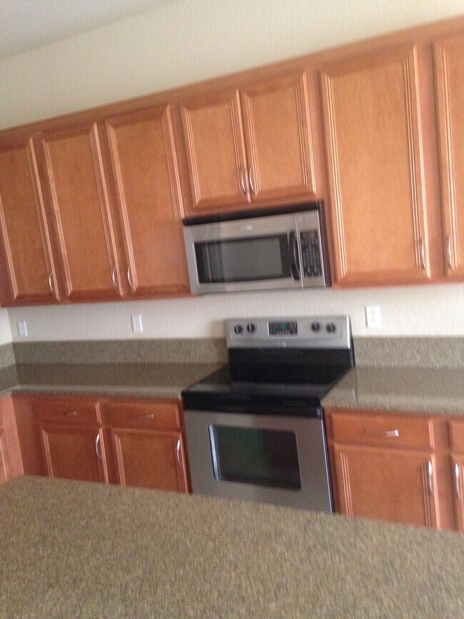 Building Photo - 5590 53rd Ave