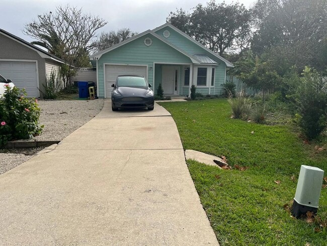 Building Photo - 224 Vista Grande Dr