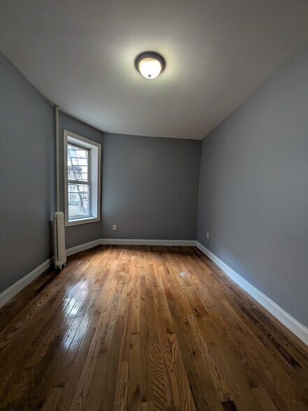 Building Photo - 1203 Kennedy Blvd