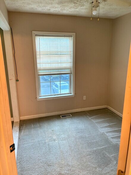 Building Photo - 10610 Boxmeer Ct