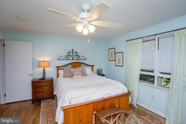 Building Photo - 67 Townview Dr