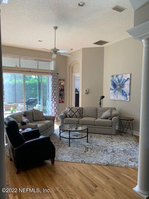 Building Photo - 212 Island Green Dr