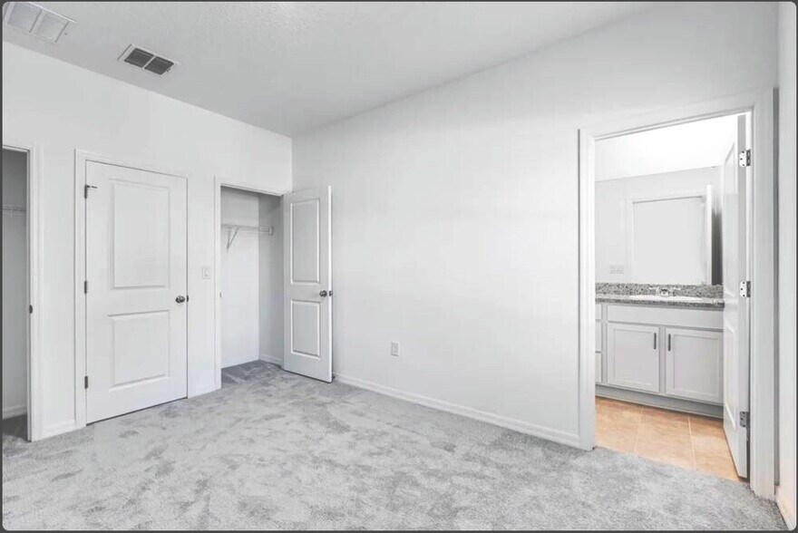 Building Photo - 7278 Sabal Ter