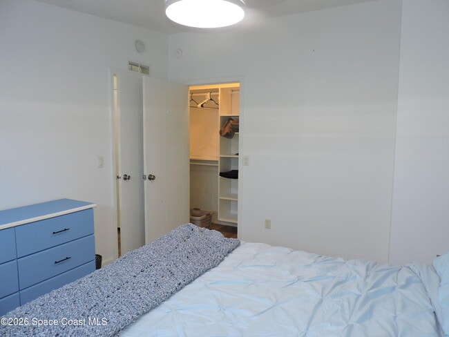 Building Photo - 830 Lychee Dr