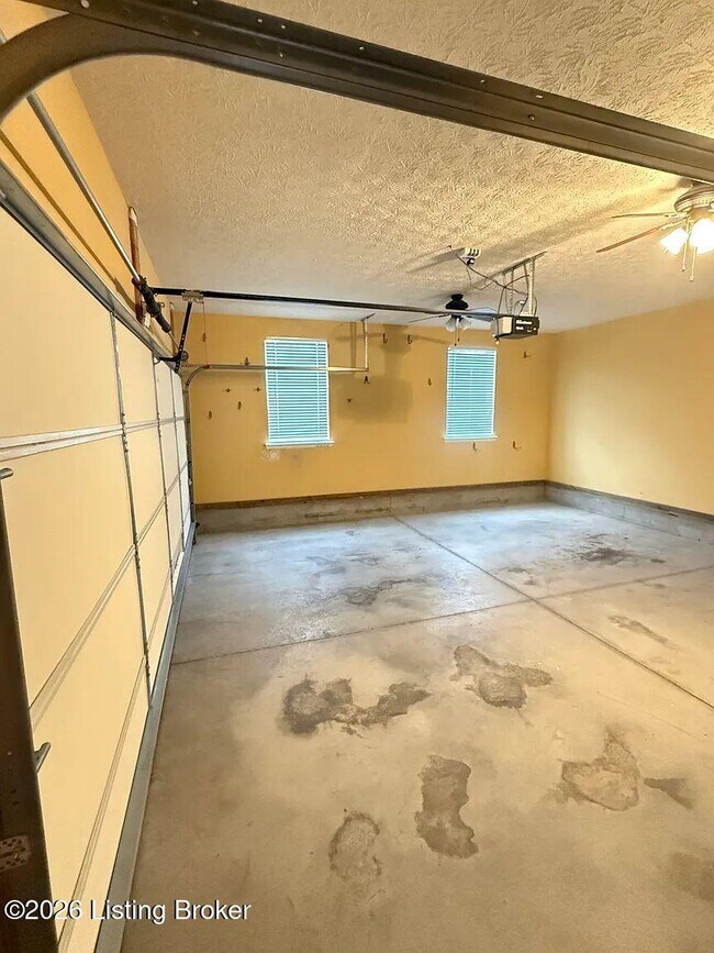 Building Photo - 1303 Bostwick Ln
