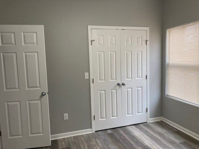 Building Photo - 5357 N Cypress Dr