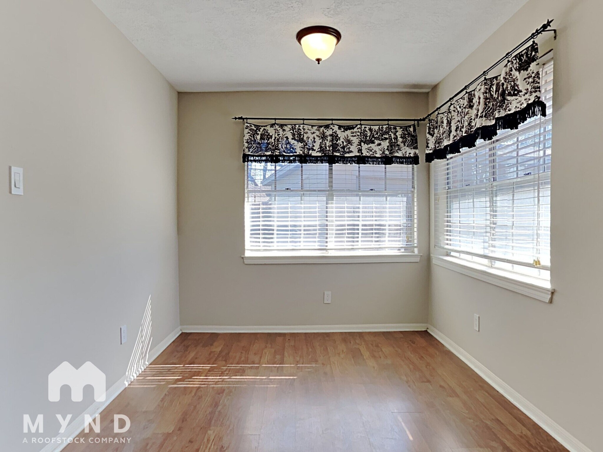 Building Photo - 9015 Eldora Dr