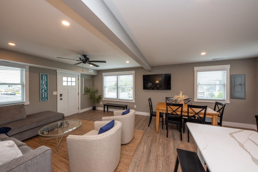 Primary Photo - 1142 Simpson Ave