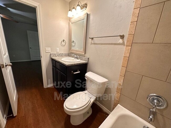 Building Photo - 1840 Casitas Cir