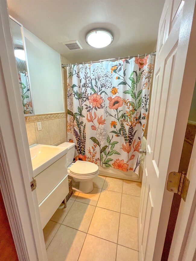 Building Photo - 42 Prospect St