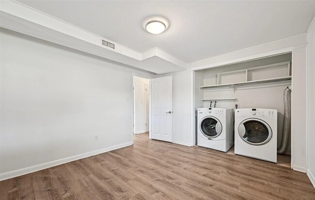 Building Photo - 6781 Quay Ct