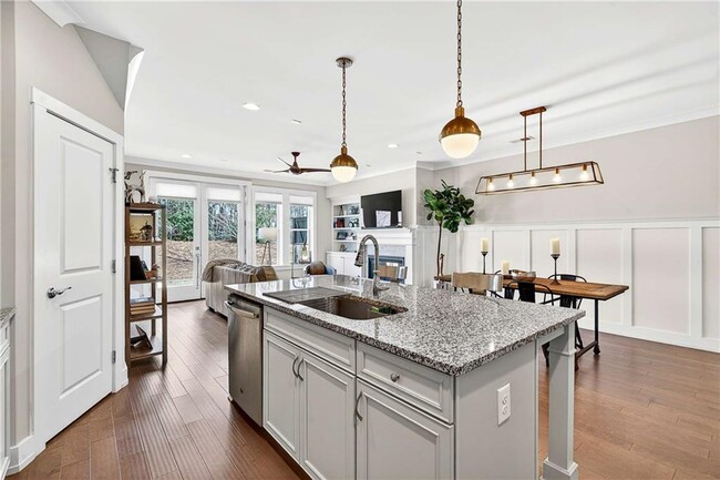 Building Photo - 166 Bellehaven Dr