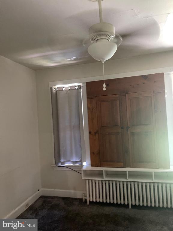 Building Photo - 425 7TH St