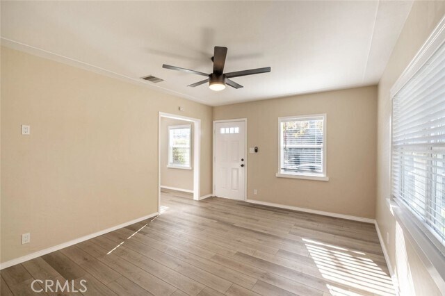 Building Photo - 807 E Chevy Chase Dr