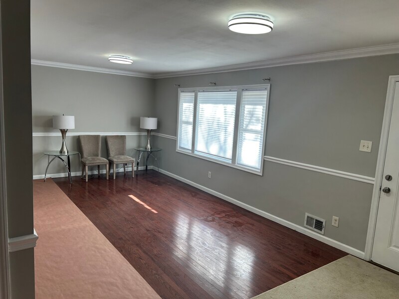 Building Photo - 5313 Flanders Ave