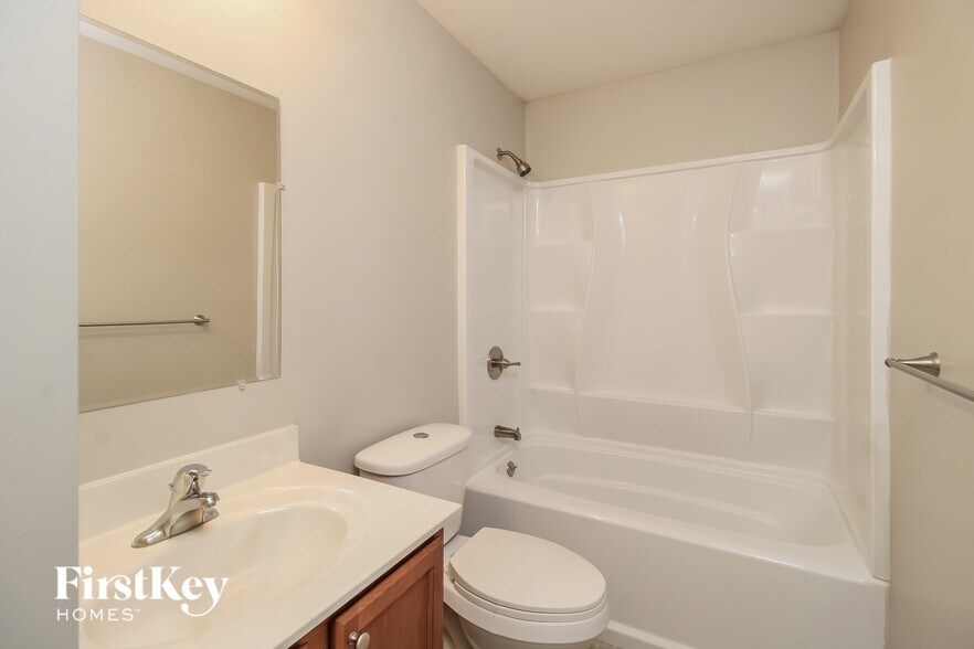 Building Photo - 794 Bitting Hall Cir