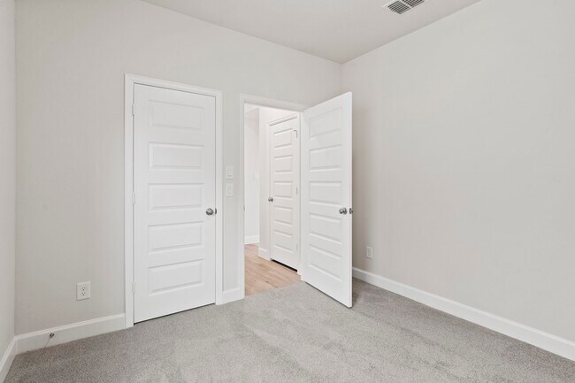 Building Photo - 16314 Rock Hollow Bend Ln