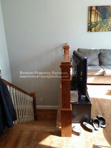 Building Photo - 497 Commonwealth Ave