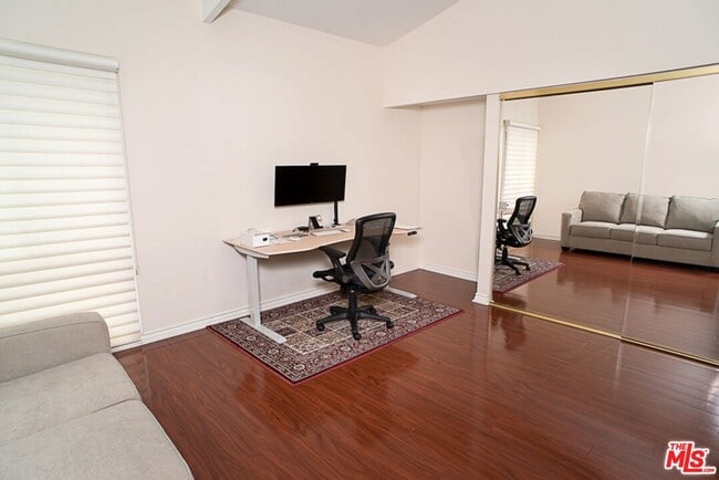 Building Photo - 3835 Sapphire Dr
