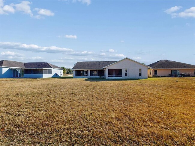 Building Photo - 978 Alsace Dr