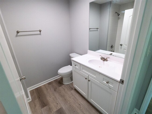 Building Photo - 675 Denver Cir