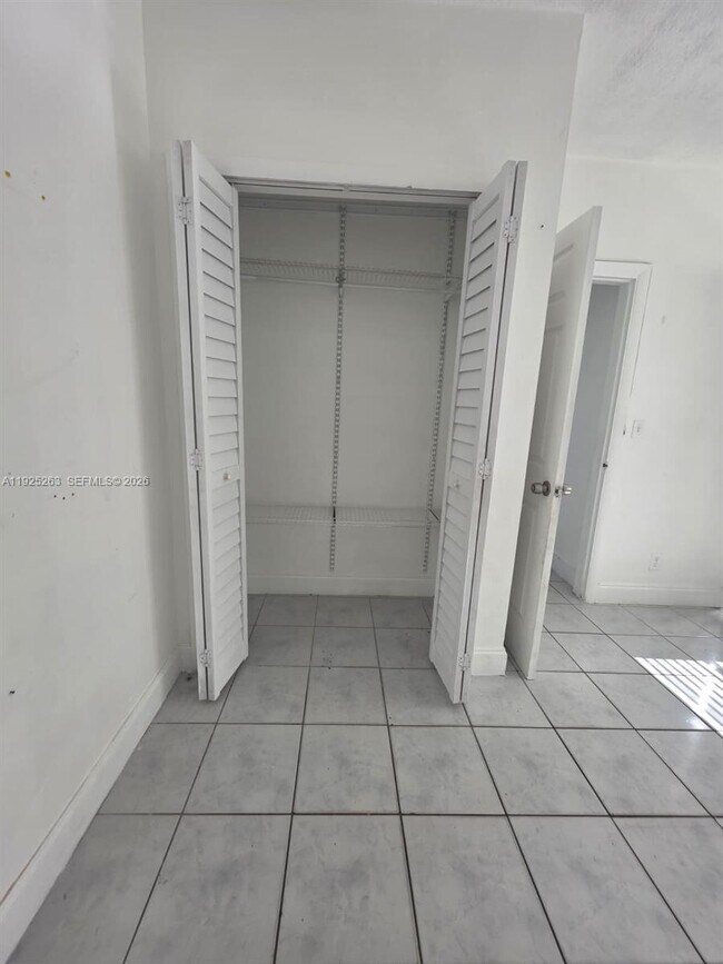 Building Photo - 7155 Rue Notre Dame