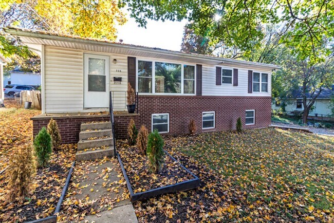 Primary Photo - 336 S Duncan Ave