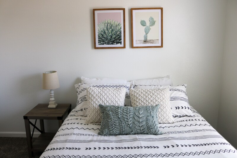 Building Photo - 617 W Moan Pl