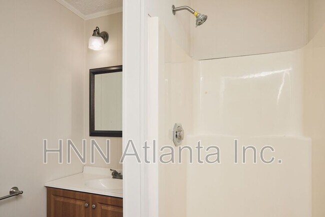 Building Photo - 2838 Mitchell Pl