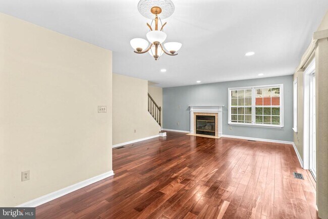 Building Photo - 8540 Harvest View Ct