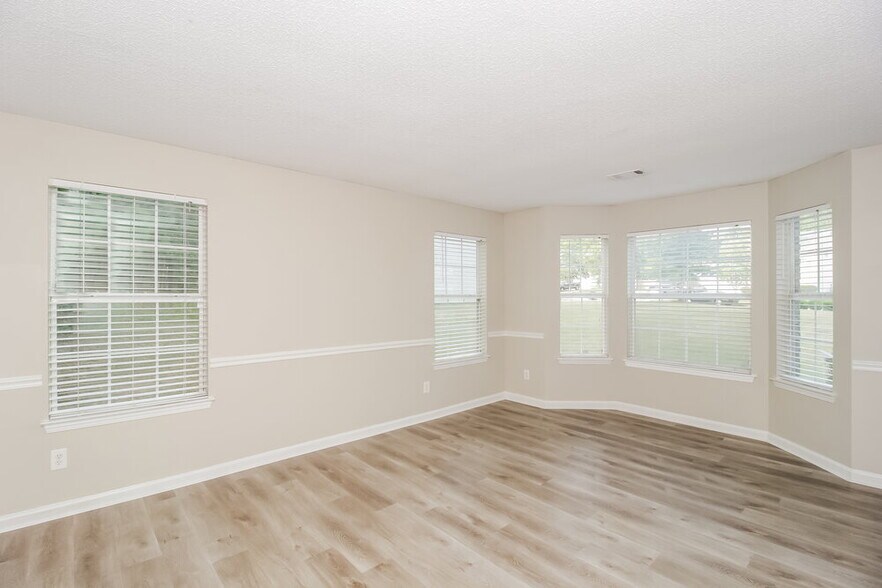 Building Photo - 845 Kohl Dr