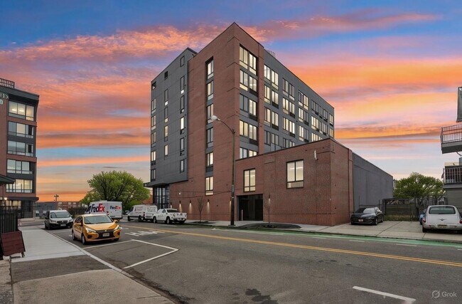 Building Photo - 1 Mallory Ave