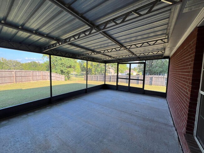 Building Photo - 7525 Muirfield Loop