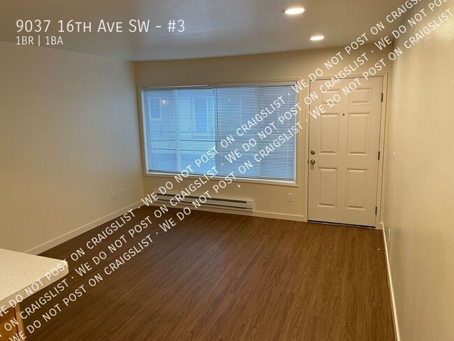 Building Photo - West Seattle - Renovated 1 Bedroom - 1 Bat...