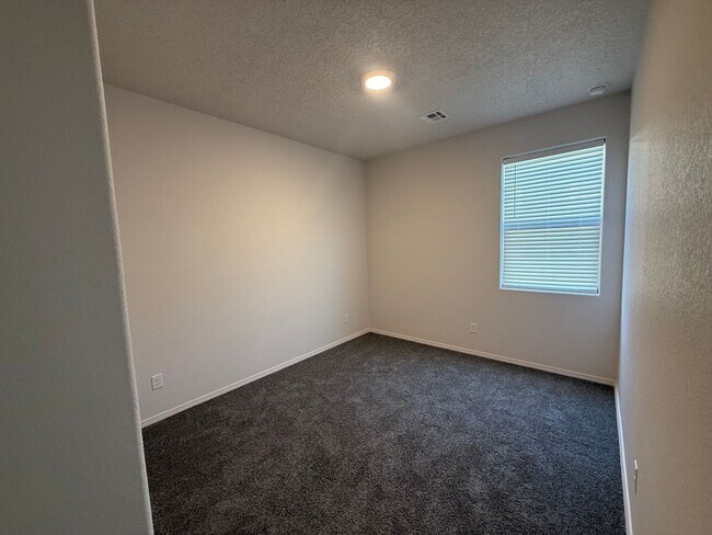 Building Photo - 2473 Eglisfield Lp