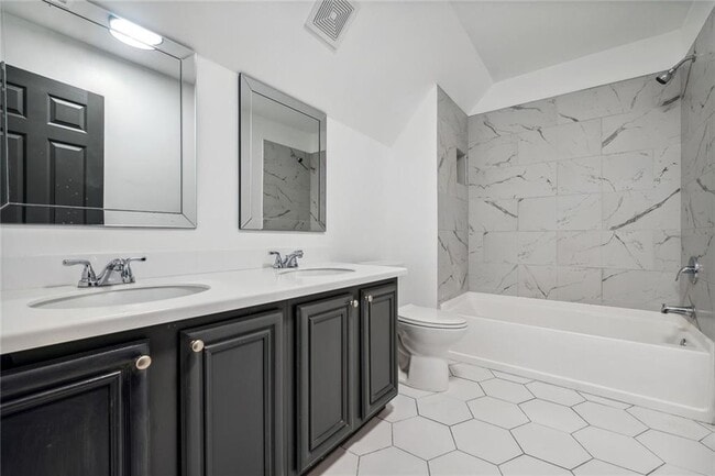 Building Photo - 3131 Washington Rd