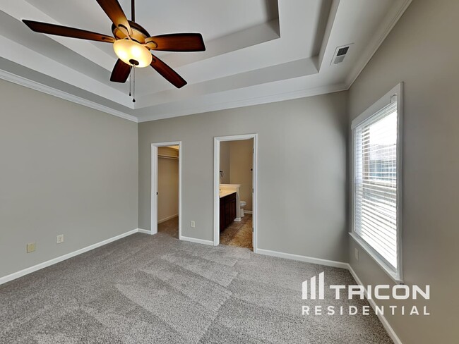 Building Photo - 1430 Raven Rd