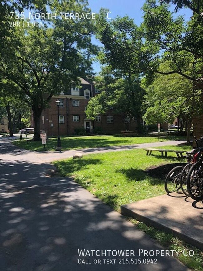 Building Photo - 735 North Terrace