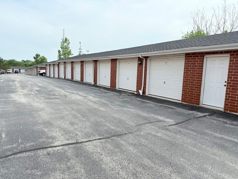 Building Photo - 16631 Liberty Cir