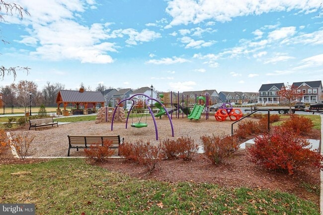 Building Photo - 1006 Shenandoah View Pkwy