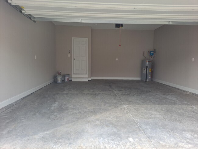 Building Photo - 9218 Upstream Ln