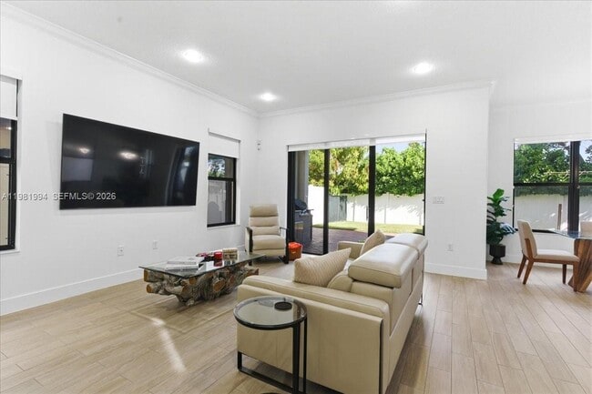 Building Photo - 3407 W 99th Pl