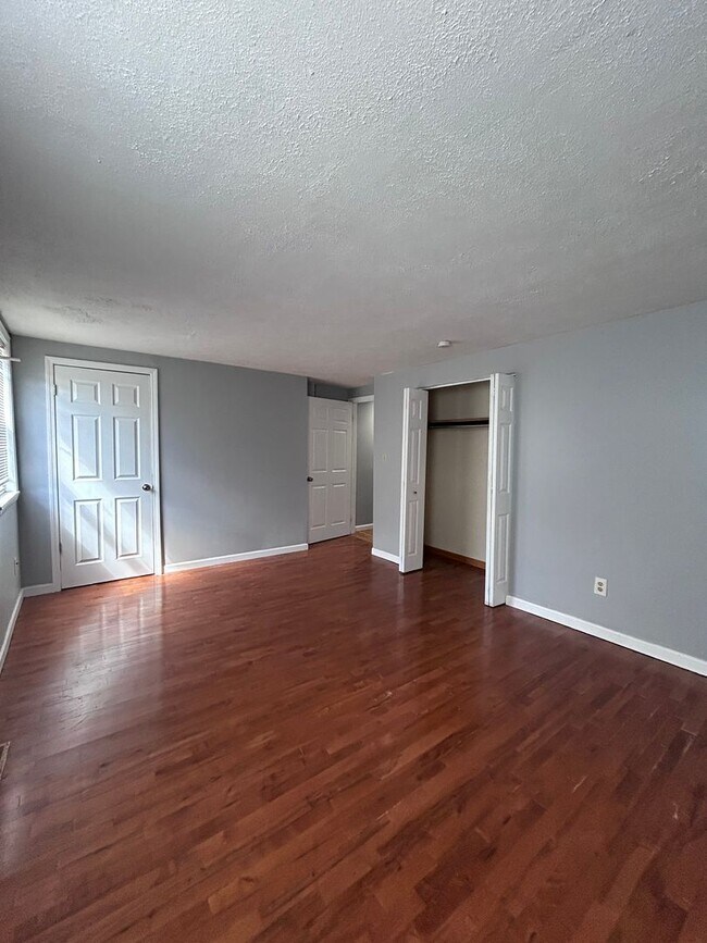 Building Photo - ter1220