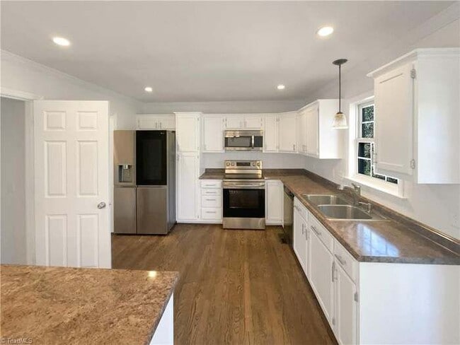 Building Photo - 7395 Cortney Glen Ln