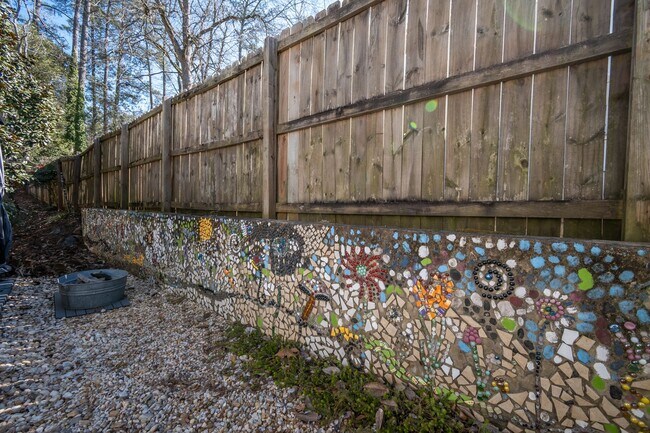 Building Photo - 119 Fortson Cir